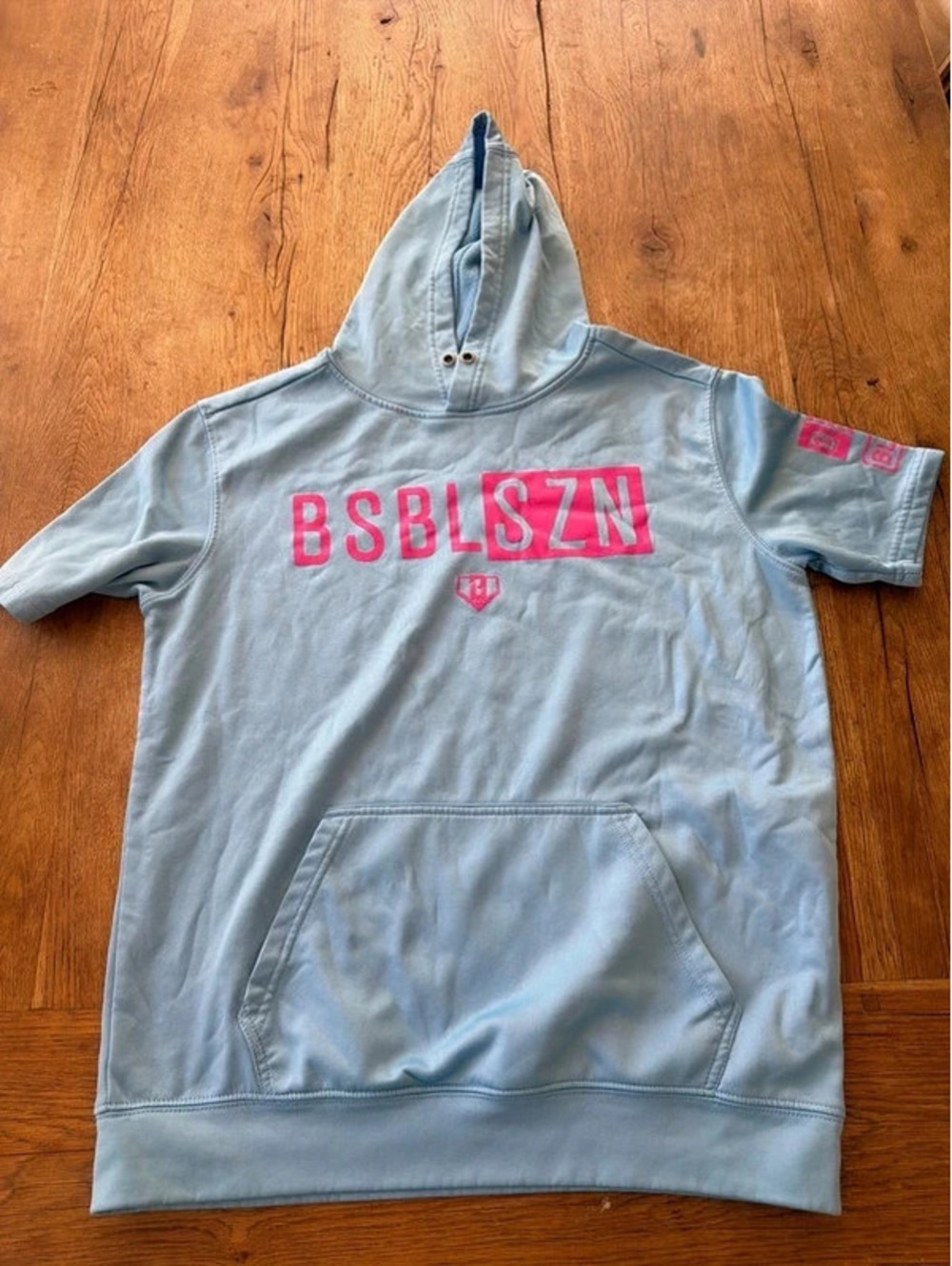 Baseball lifestyle 101 light blue hooded sweatshirt size adult small
